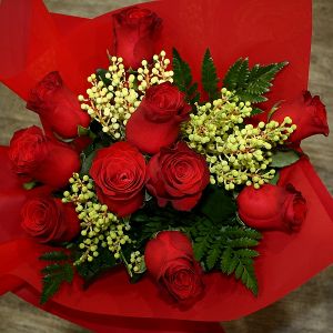 Red Rose Posy