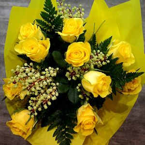 Yellow Rose Posy