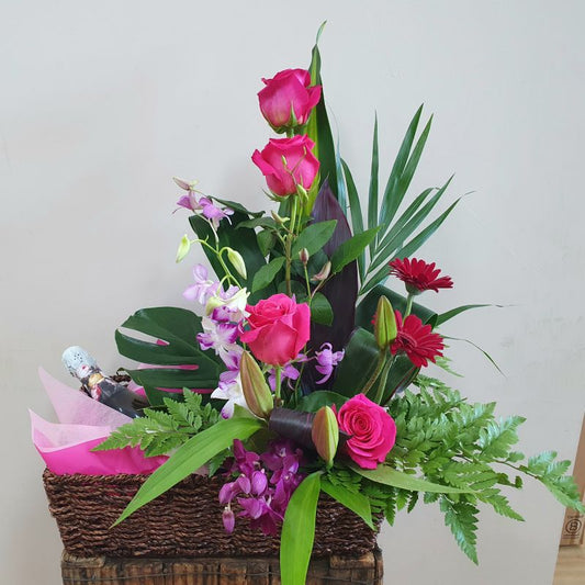 Flowers and wine for delivery in Baldivis